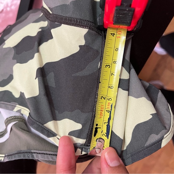 Lululemon shorts - Picture 5 of 6